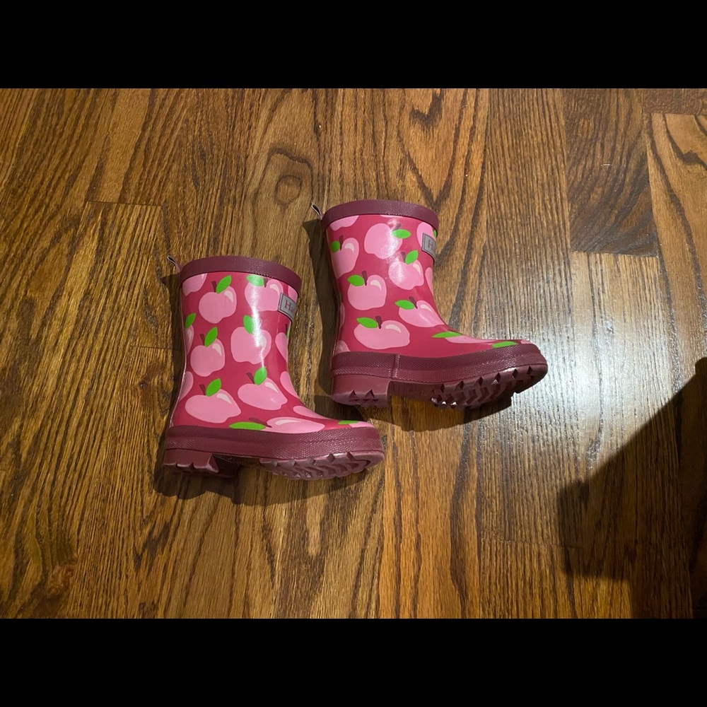 Hatley Toddler girls rain boots size 9.